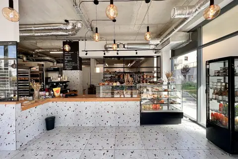 Lauren's Bake House photo 3